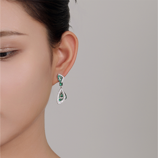 >Earrings