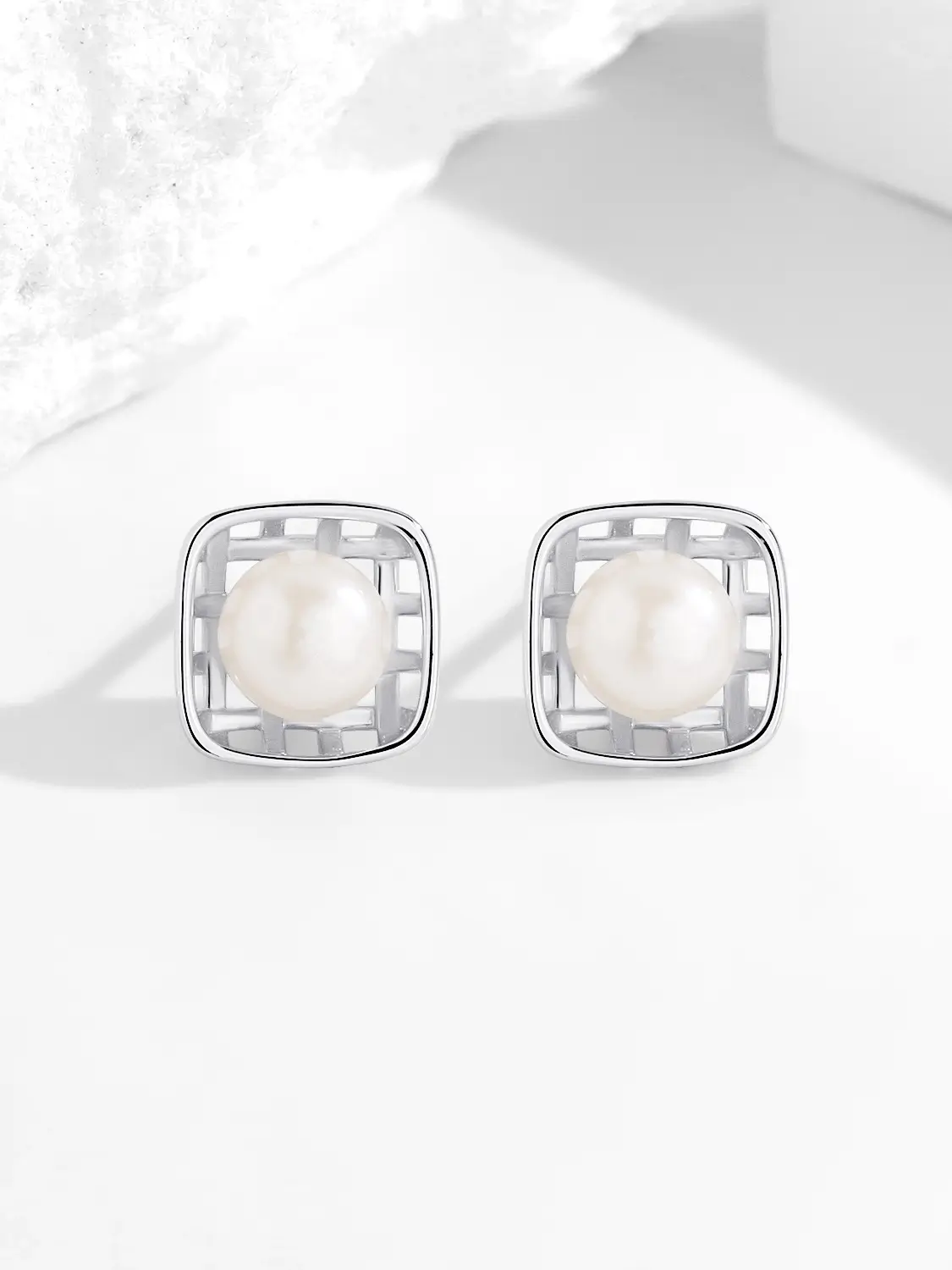 Pearl Royale Earrings